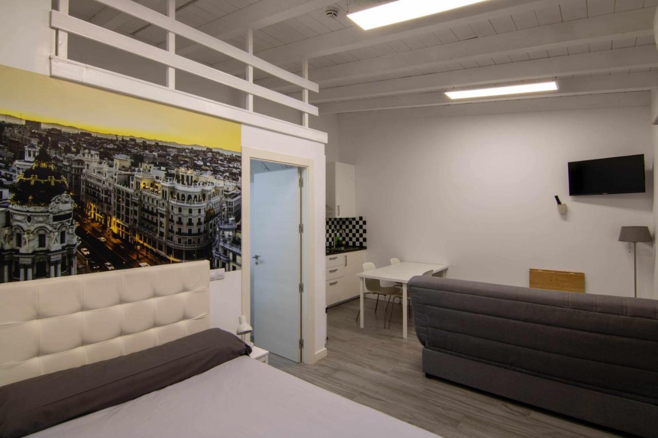 Loft Madrid Apartment เลออน ภายนอก รูปภาพ