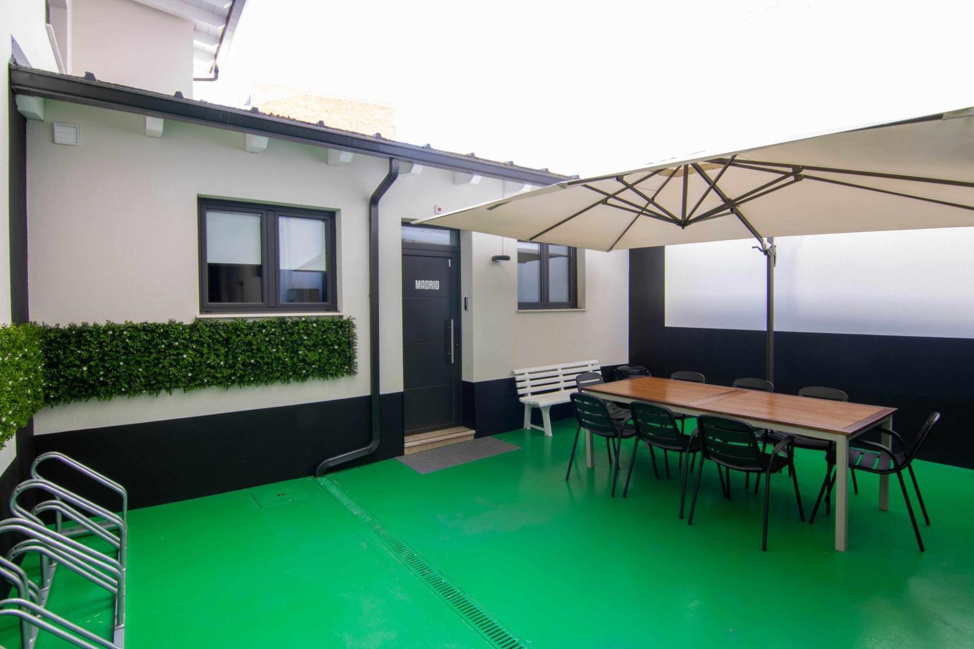 Loft Madrid Apartment เลออน ภายนอก รูปภาพ